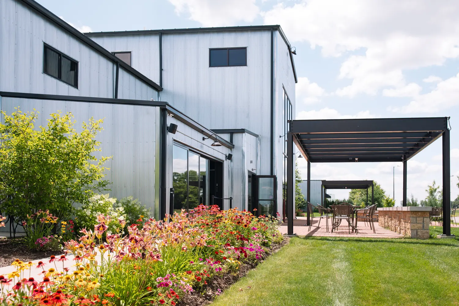 45th Parallel Distillery in the Summer